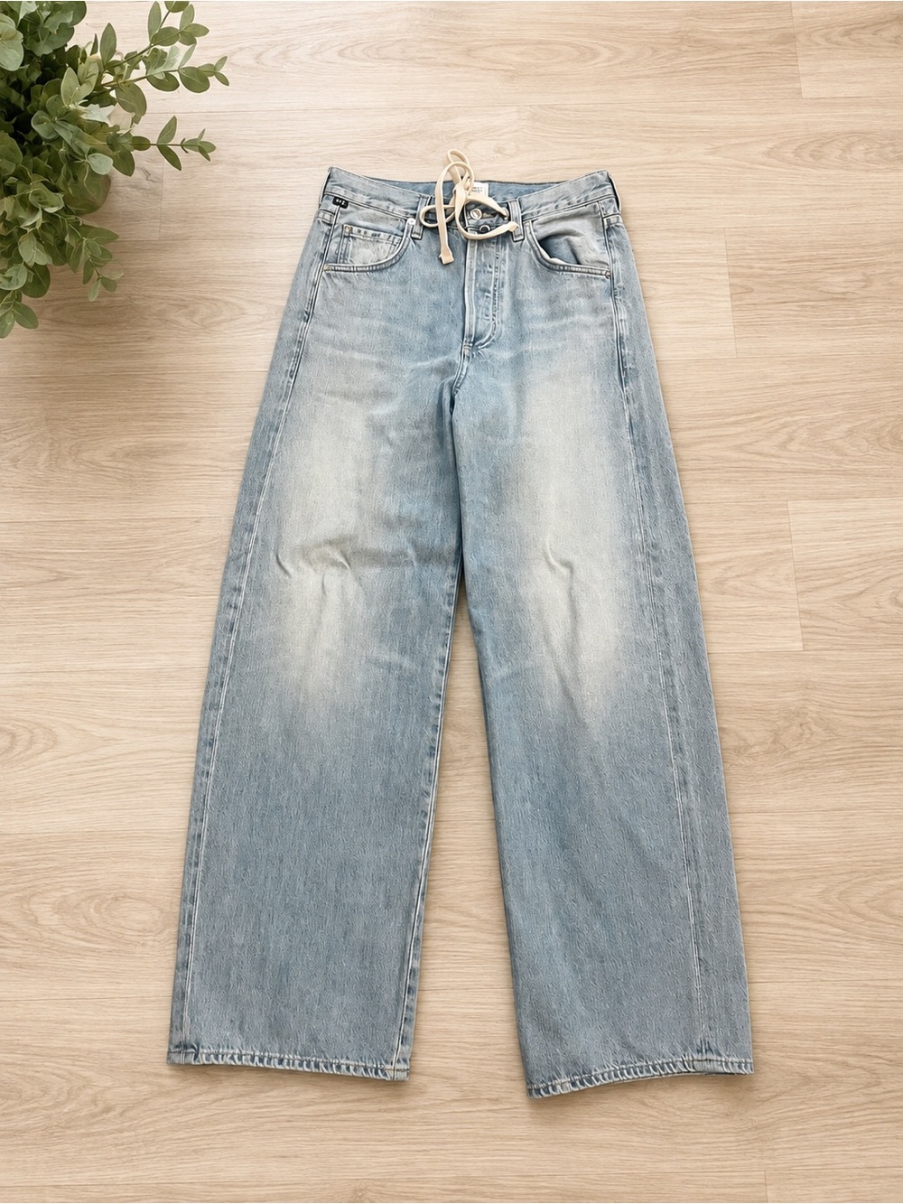 Citizens Of Humanity Light Blue Wide-Leg Drawstring Jeans - Picture 4 of 8